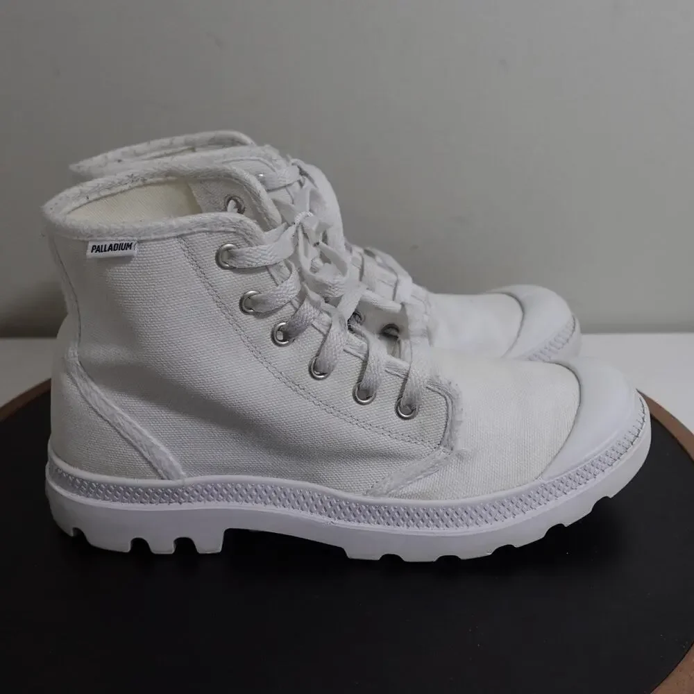 Palladium Pampa Hi Boots Women 9 / Men 7.5‎ White Canvas Lace-Up Rugged Sole